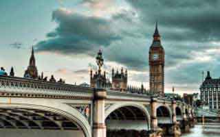 MicroStrategy: The Bitcoin Bet – Stock Price, Earnings, & What They're NOT Telling You